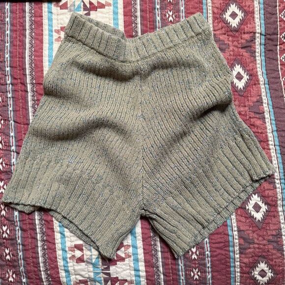FP Beach Sweater high rise shorts size XS - Picture 1 of 7